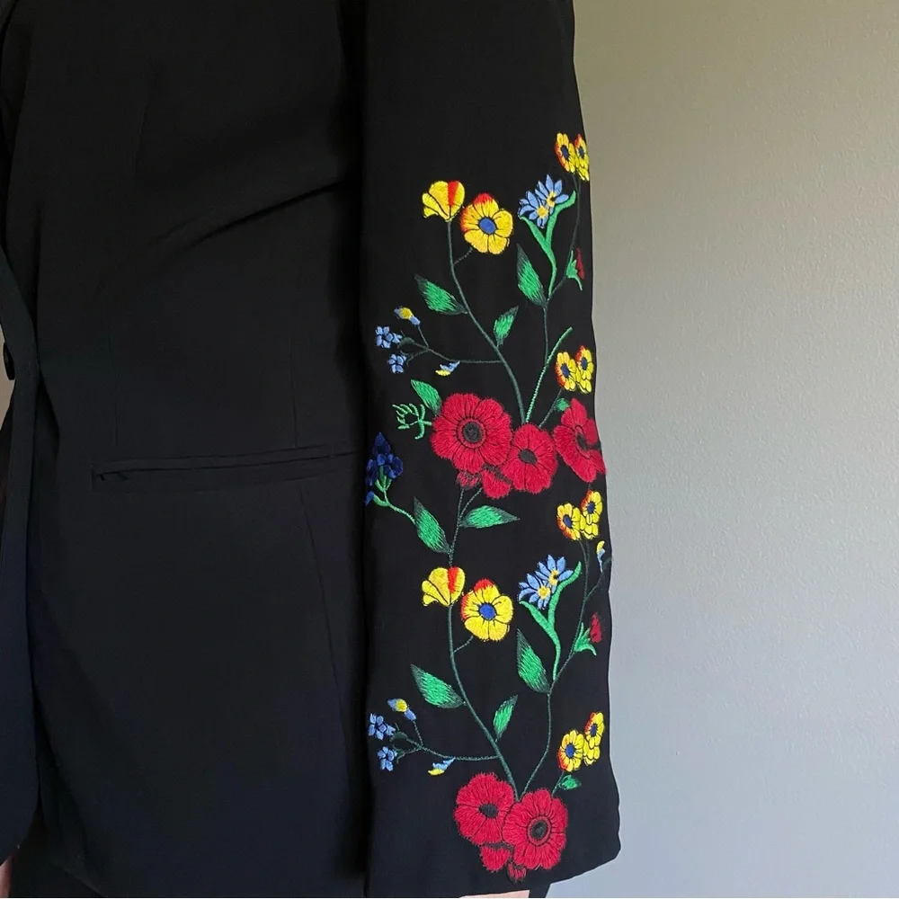 SOLD Juicy Couture Black Label embroidered blazer jacket floral elegant size S - Picture 4 of 11